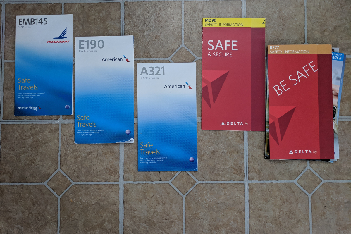 動画】パイロットからもらえるトレーディングカード - NewSphere