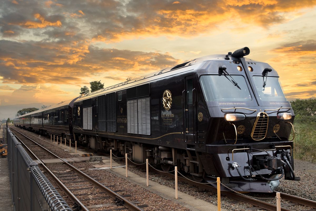 ピンズ　ピンバッジ　鉄道　電車　或る列車　ななつ星 外国人絶賛、日本の豪華クルーズトレインたち…「ななつ星」は米誌