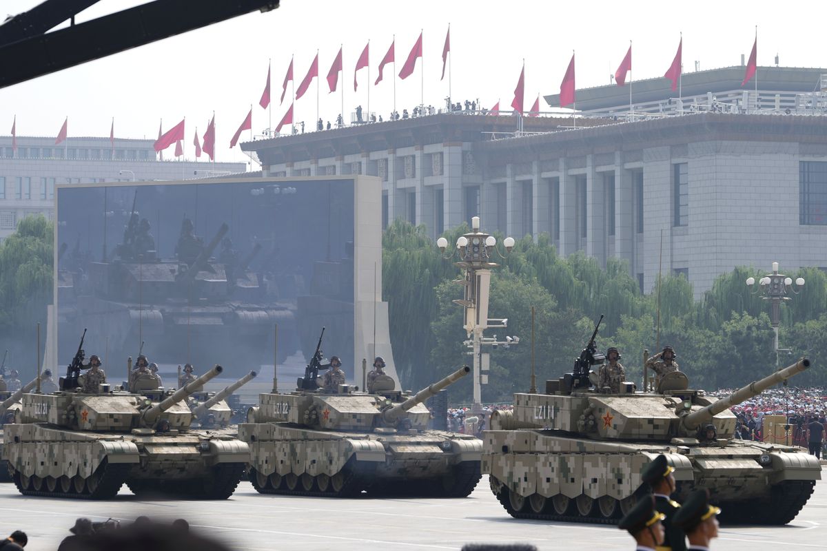 中国で大規模軍事パレード、披露された新兵器と新部隊 - NewSphere