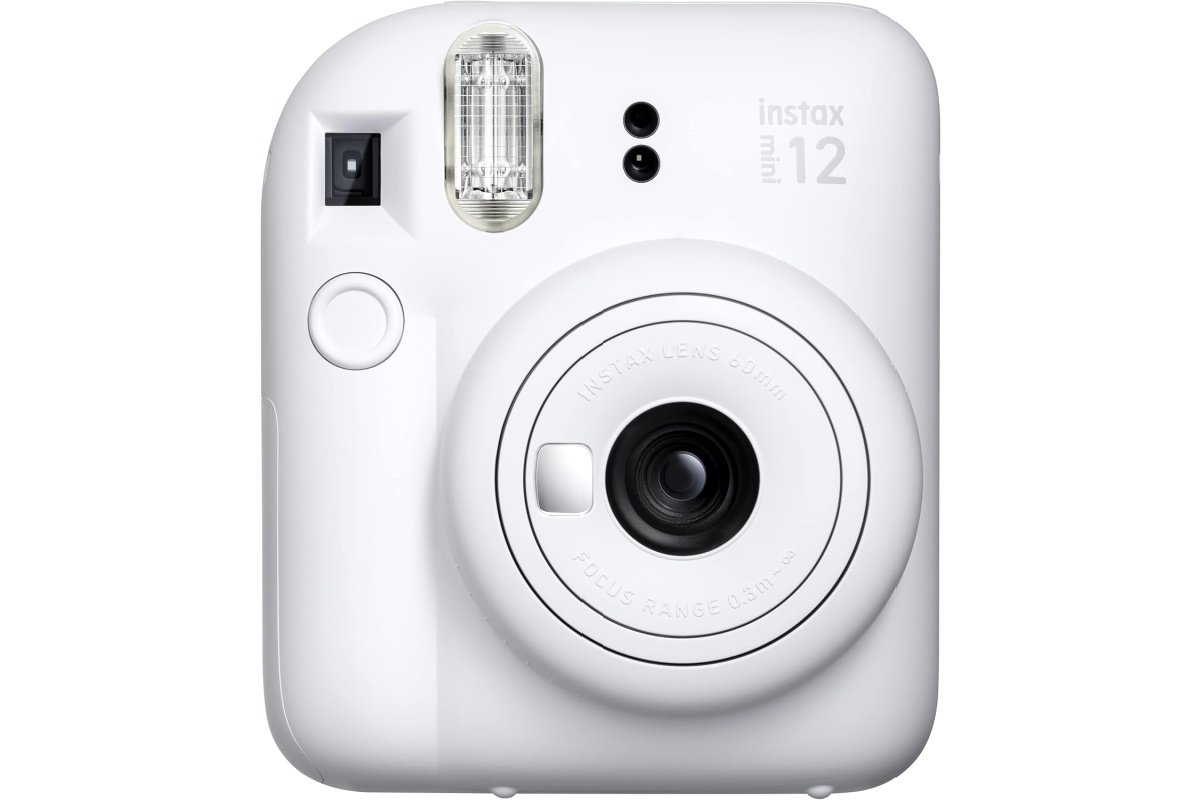 チェキで写真を撮るなら？ instax mini 12が使いやすい！ - NewSphere