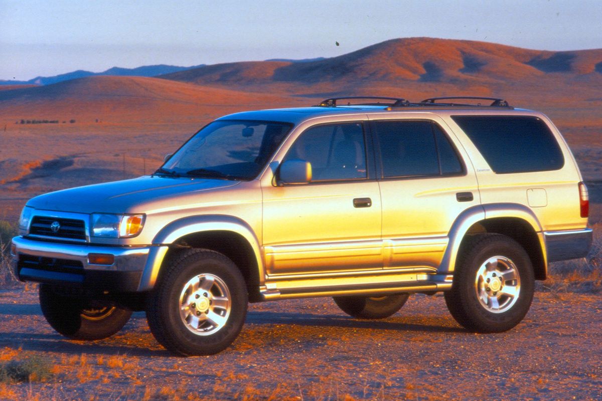 高騰中！希少価値あり！ 30年前のトヨタSUV、米で価格高騰 新車超え840万円の理由は？ - NewSphere
