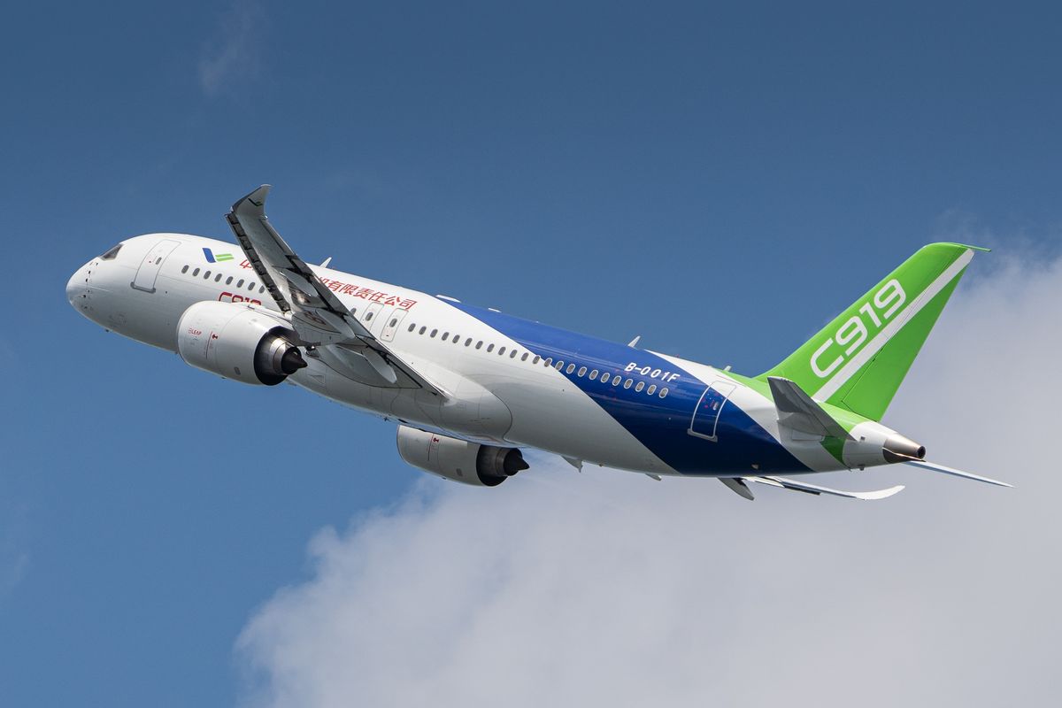 中国国産旅客機C919、ボーイング・エアバスの牙城を崩せるか 初の